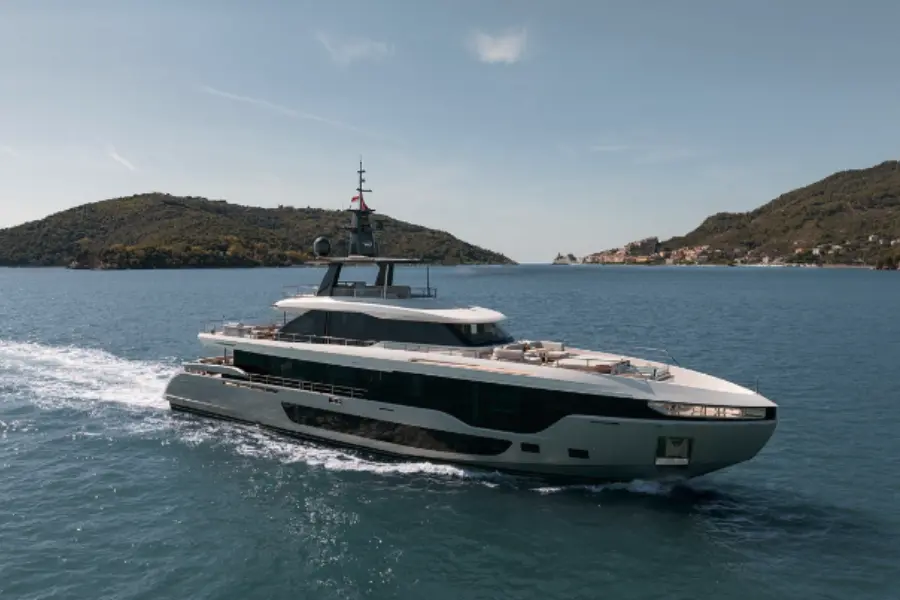 Azimut 116, exterior — Yacht Hire Marbella, Marbella. Azimut 116 — 36m