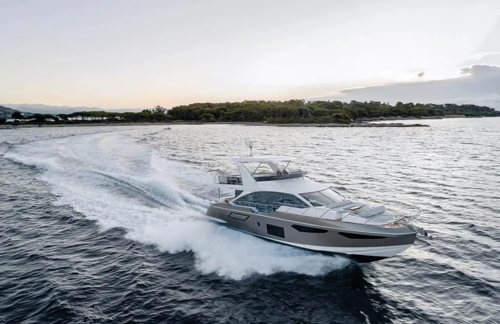 Azimut 60 Fly, salon — Yacht Hire Marbella, Marbella. Azimut 60 Fly — 20m
