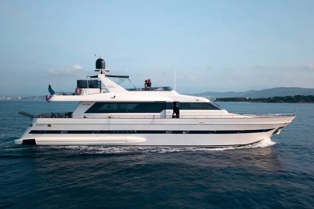 Falcon 80S, exterior — Yacht Hire Marbella, Marbella. Falcon 80S — 24m