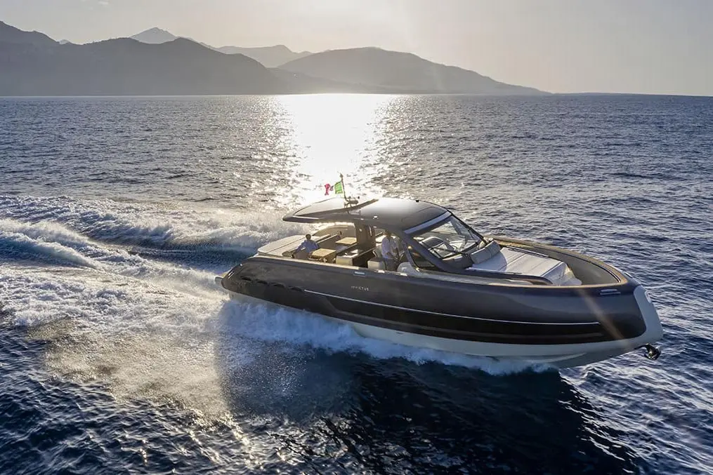 Invictus 460, aft deck — Yacht Hire Marbella, Marbella. Invictus 460 — 14.4m