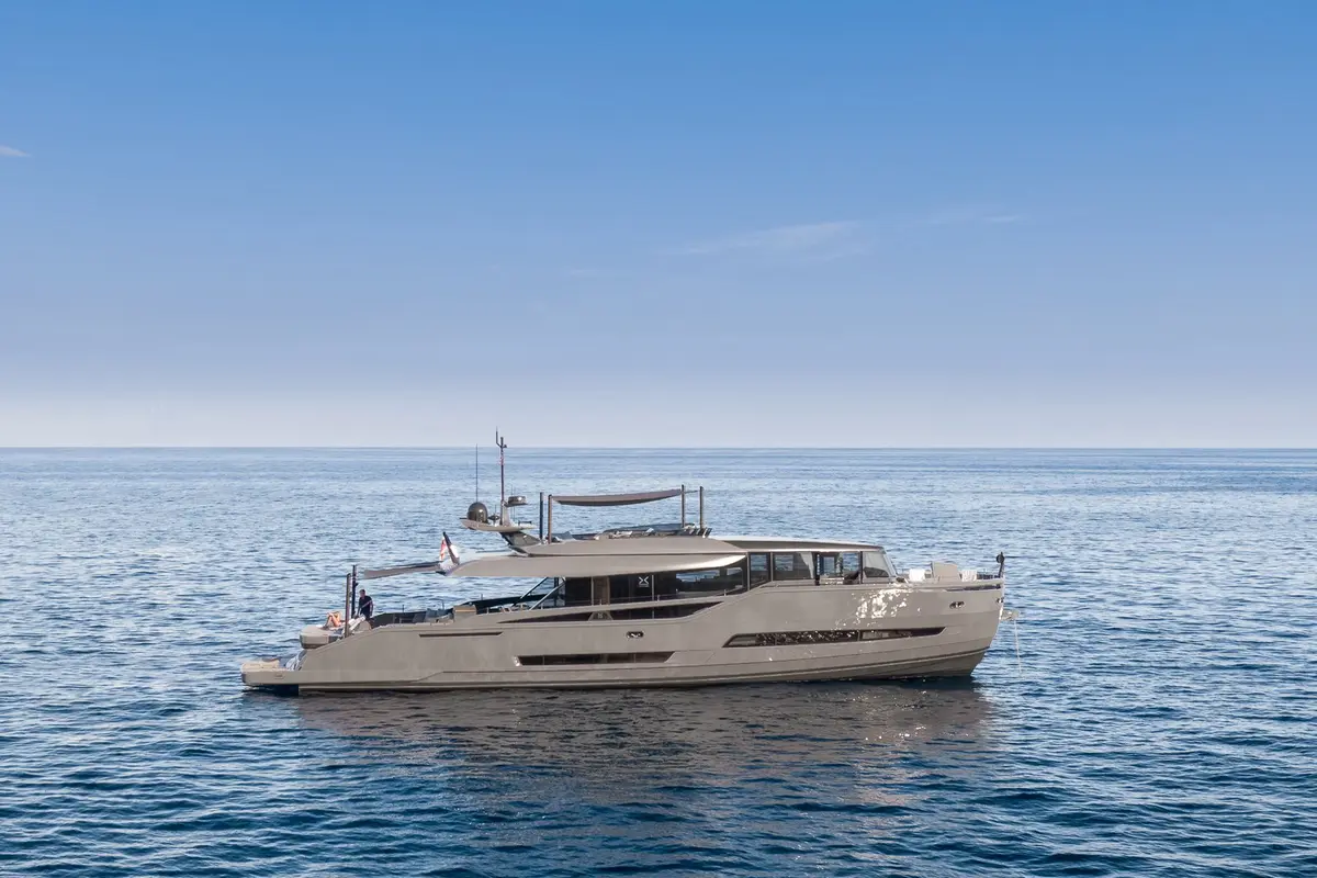 Extra 86, main deck — Yacht Hire Marbella, Marbella. Extra 86 — 26m
