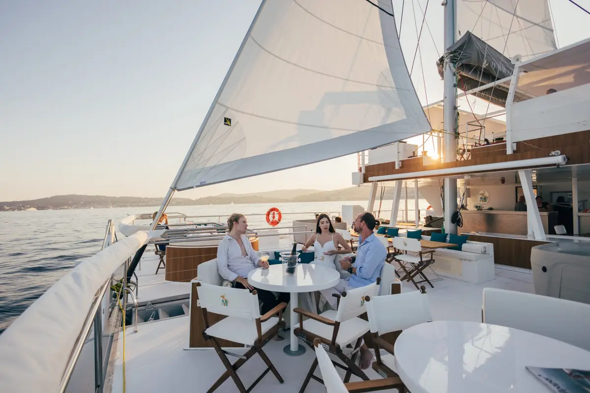 Manana Yacht, master cabin — Yacht Hire Marbella, Marbella. Manana Yacht — 20.8m