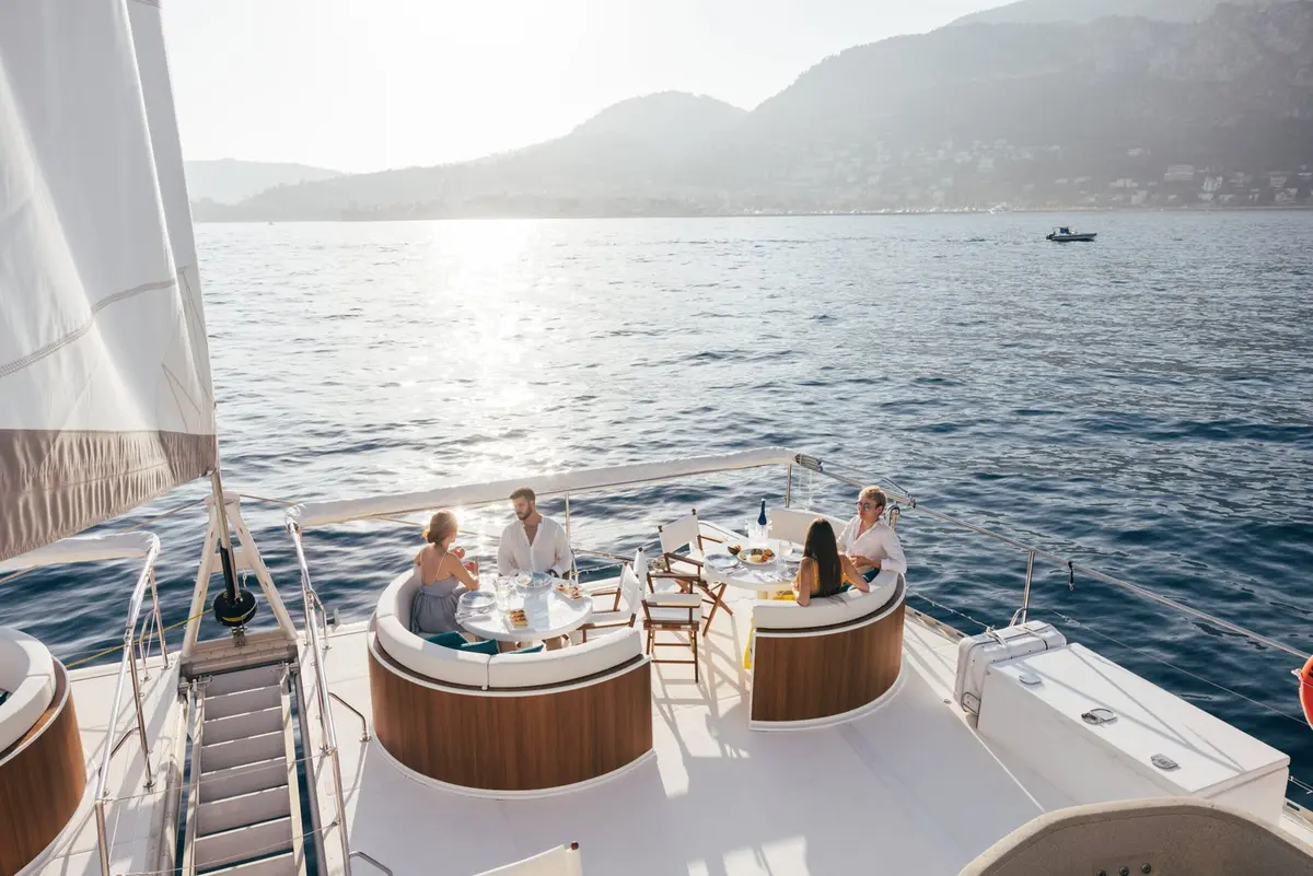 Manana Yacht, flybridge — Yacht Hire Marbella, Marbella. Manana Yacht — 20.8m
