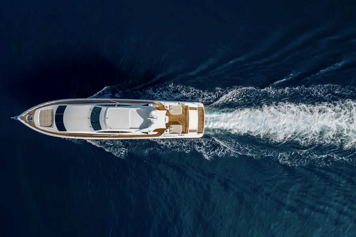 Mangusta 105, main deck — Yacht Hire Marbella, Marbella. Mangusta 105 — 31m