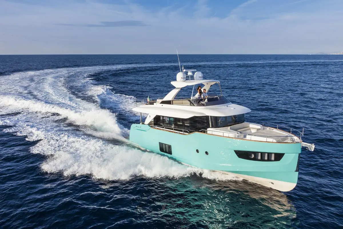 Navetta 58, main deck — Yacht Hire Marbella, Marbella. Navetta 58 — 17m