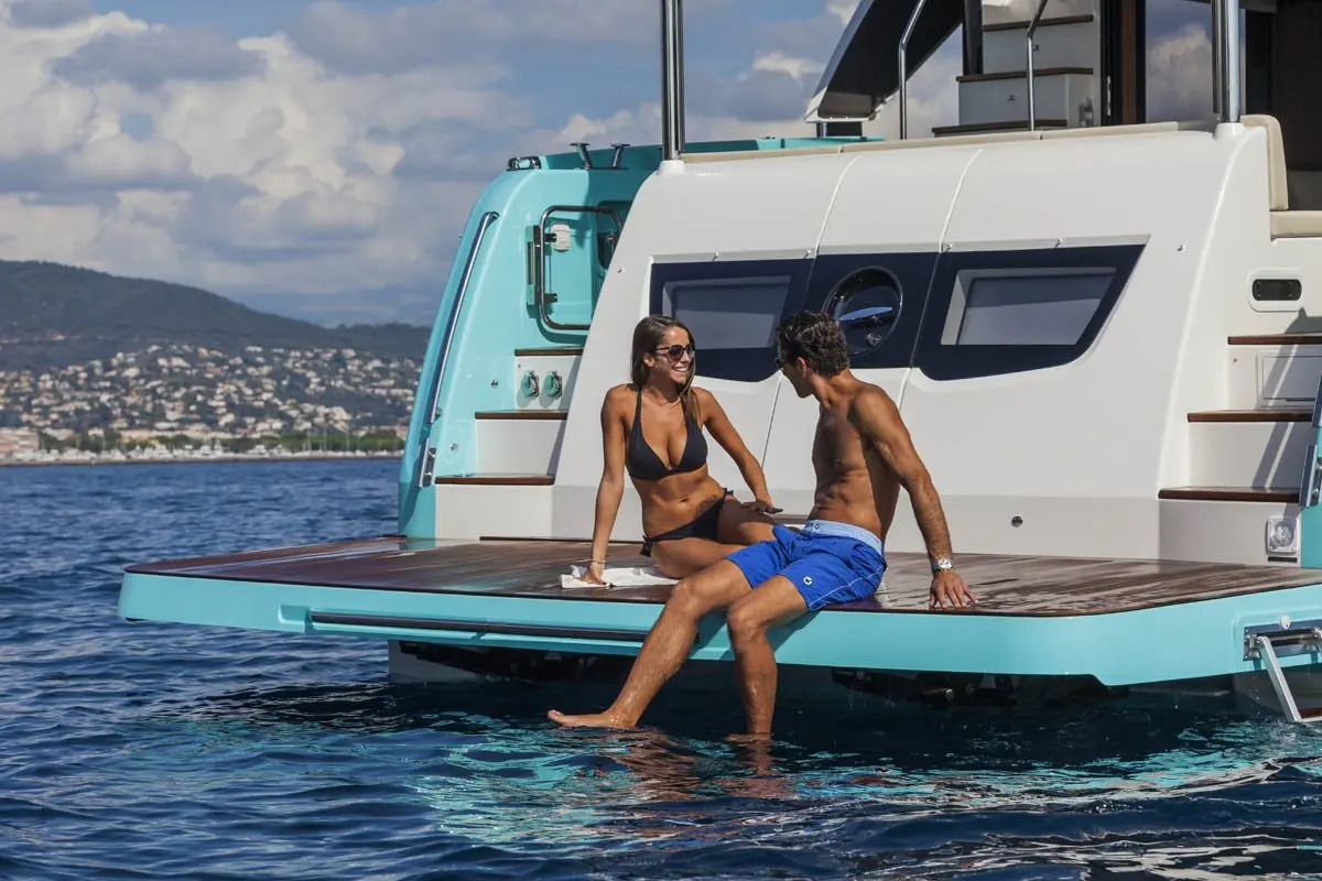 Navetta 58, salon — Yacht Hire Marbella, Marbella. Navetta 58 — 17m