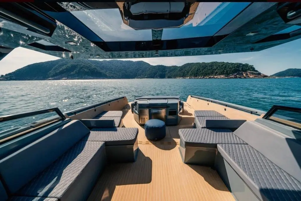 Okean 55, flybridge — Yacht Hire Marbella, Marbella. Okean 55 — 16m