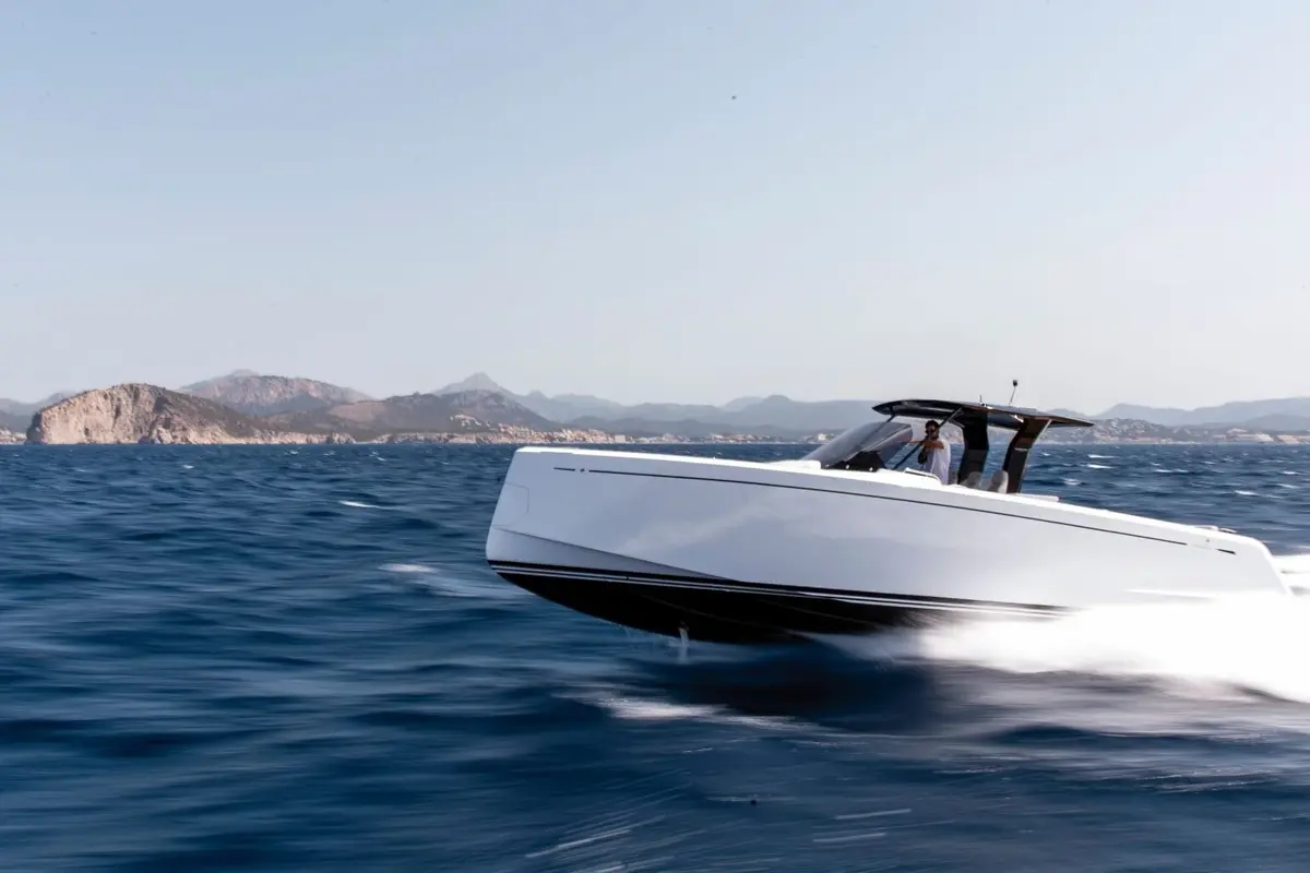 Pardo 38, exterior — Yacht Hire Marbella, Marbella. Pardo 38 — 11.56m