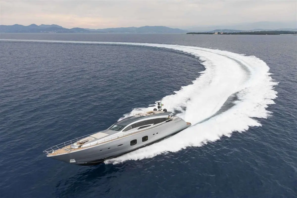 Pershing 108, main deck — Yacht Hire Marbella, Marbella. Pershing 108 — 33m