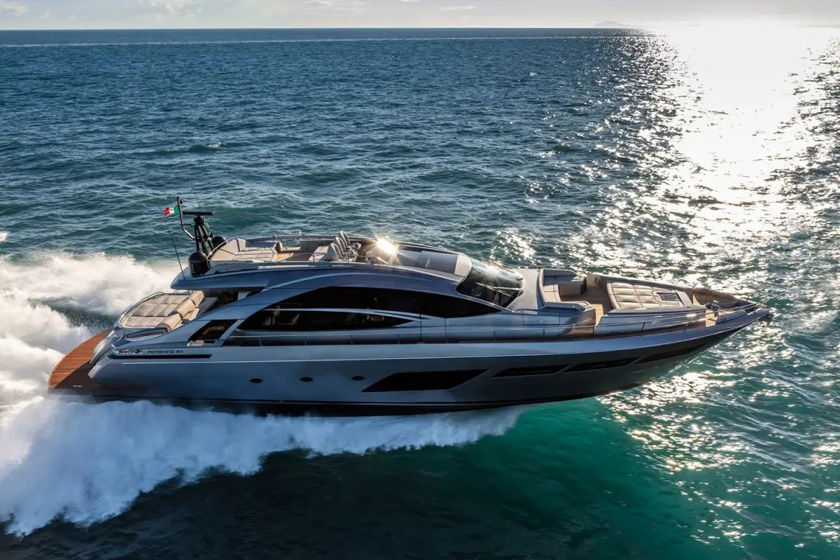 Pershing 8X, exterior — Yacht Hire Marbella, Marbella. Pershing 8X — 25m
