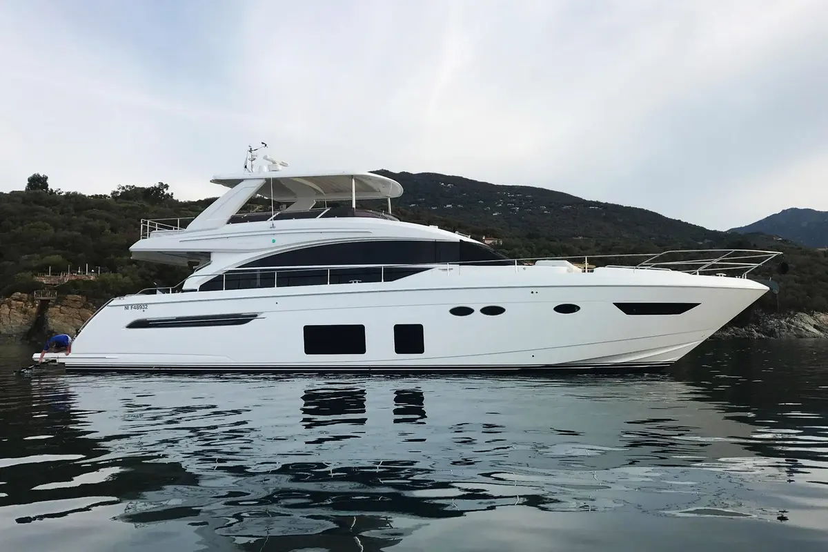 Princess 68 Fly, exterior — Yacht Hire Marbella, Marbella. Princess 68 Fly — 21m