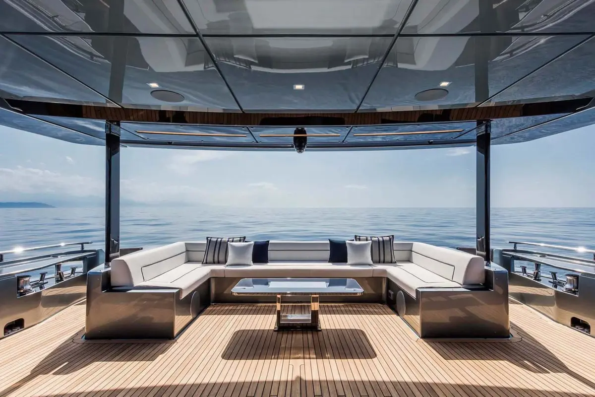 Riva 110, salon — Yacht Hire Marbella, Marbella. Riva 110 — 33m