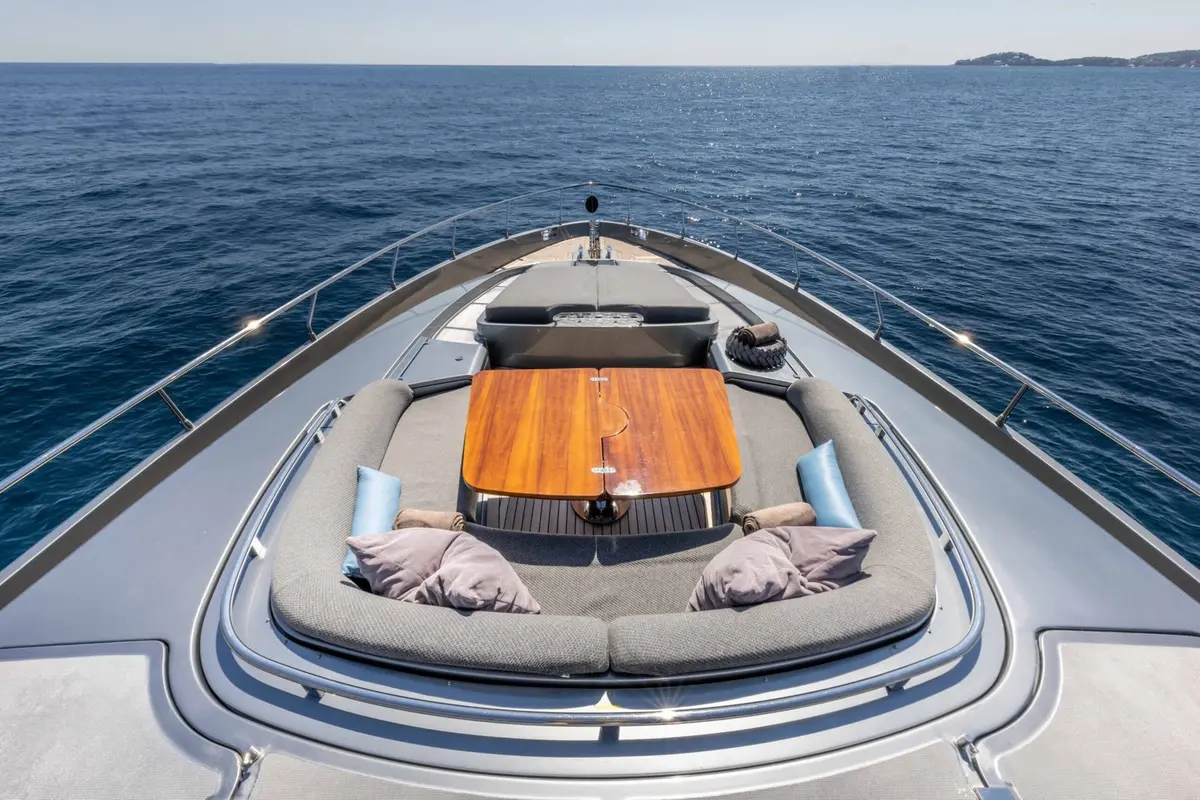 Riva 86 Domino, master cabin — Yacht Hire Marbella, Marbella. Riva 86 Domino — 26m
