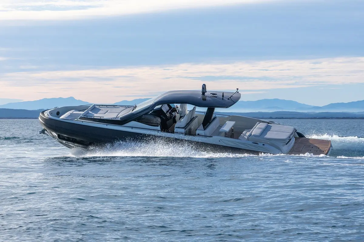 Sacs 47, exterior — Yacht Hire Marbella, Marbella. Sacs 47 — 14m