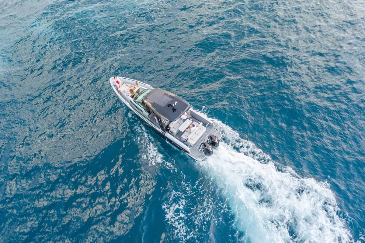 Saxdor 320, exterior — Yacht Hire Marbella, Marbella. Saxdor 320 — 10m