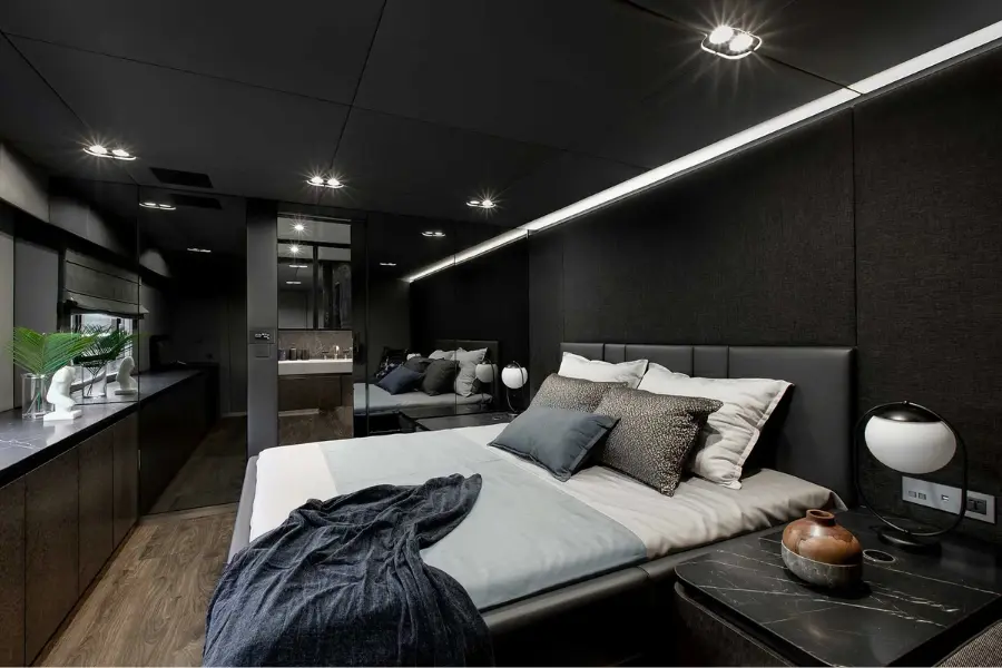 Sunreef 80, aft deck — Yacht Hire Marbella, Marbella. Sunreef 80 — 23.9m