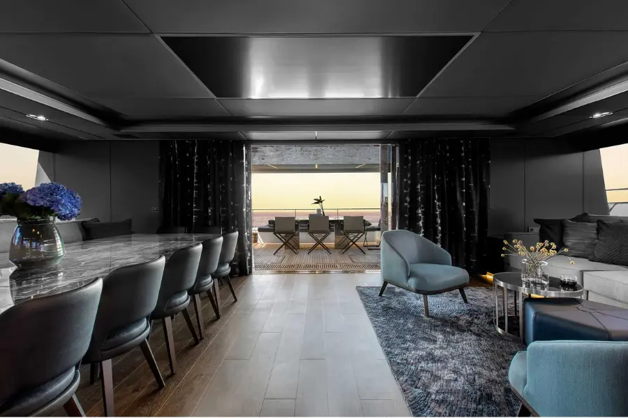 Sunreef 80, salon — Yacht Hire Marbella, Marbella. Sunreef 80 — 23.9m