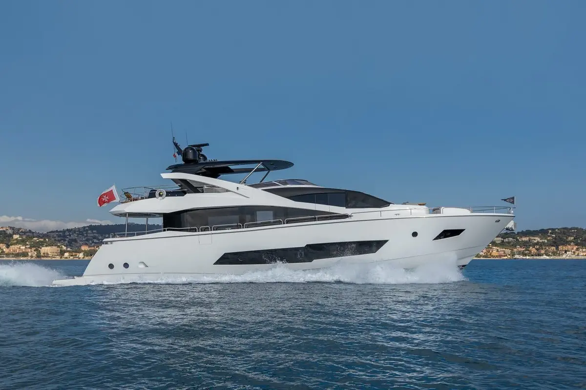 Sunseeker 86, exterior — Yacht Hire Marbella, Marbella. Four cabins, calm coves, easy Marbella days