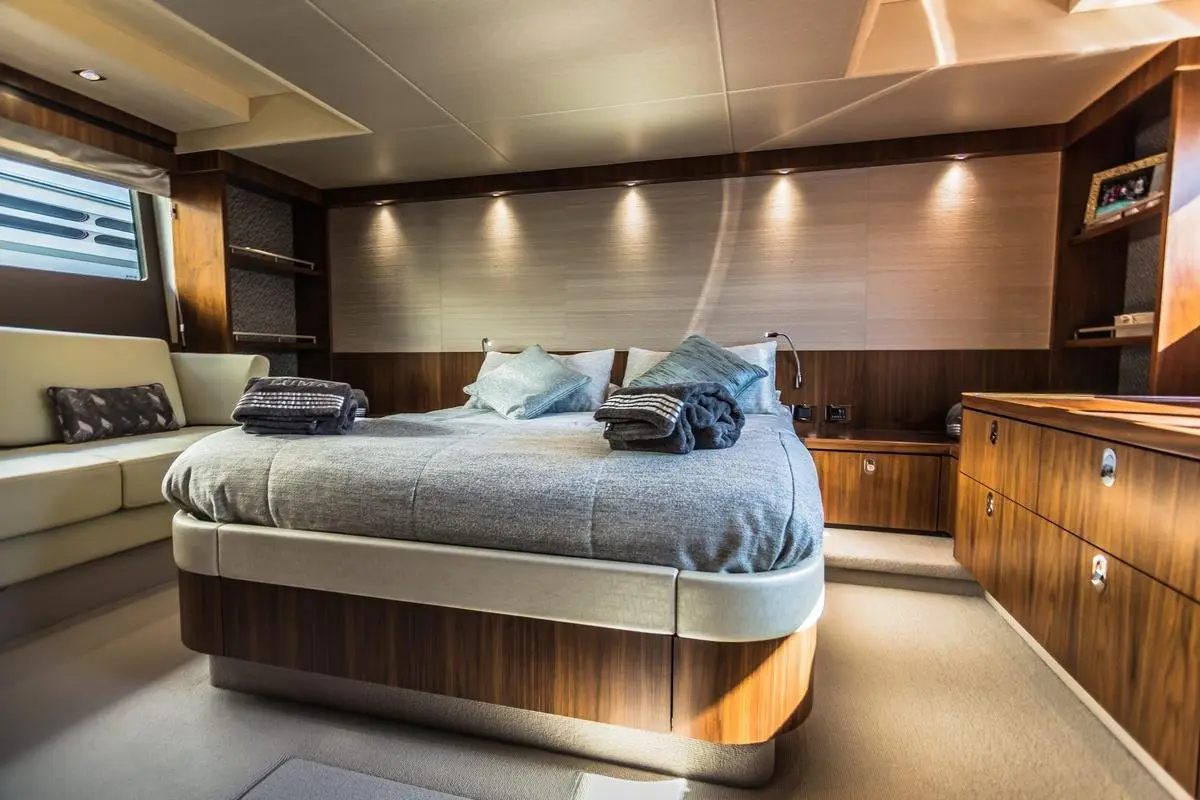 Manhattan 65, main deck — Yacht Hire Marbella, Marbella. Manhattan 65 — 22m