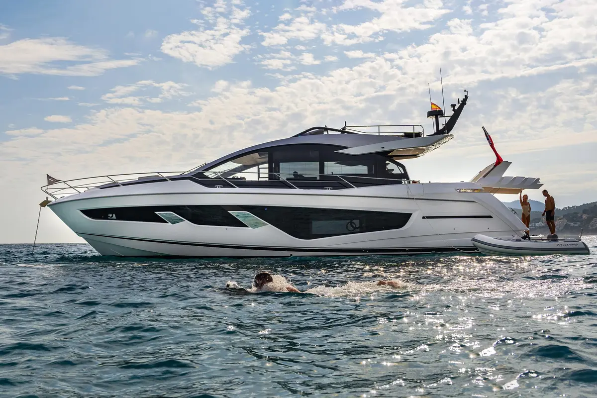 Sunseeker 65 Sport, exterior — Yacht Hire Marbella, Marbella. Sunseeker 65 Sport — 20m