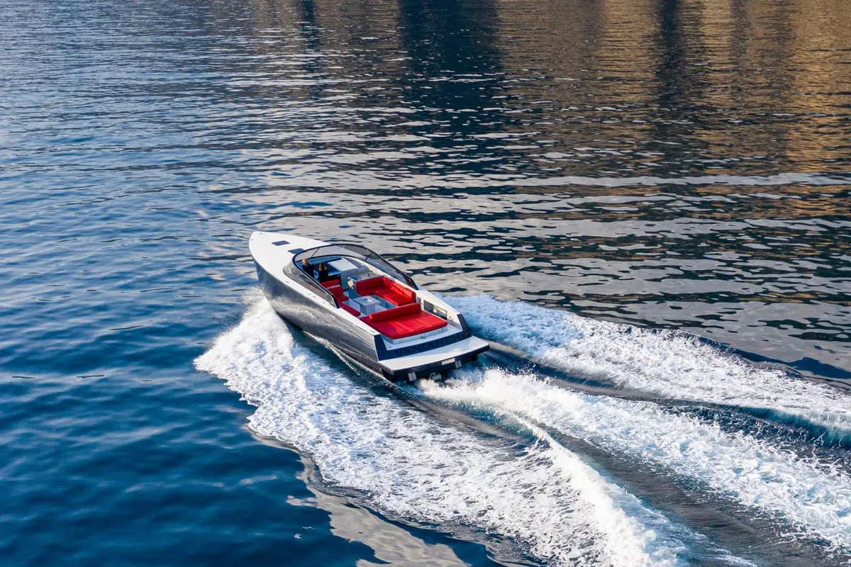 Vandutch 48, salon — Yacht Hire Marbella, Marbella. Vandutch 48 — 15m