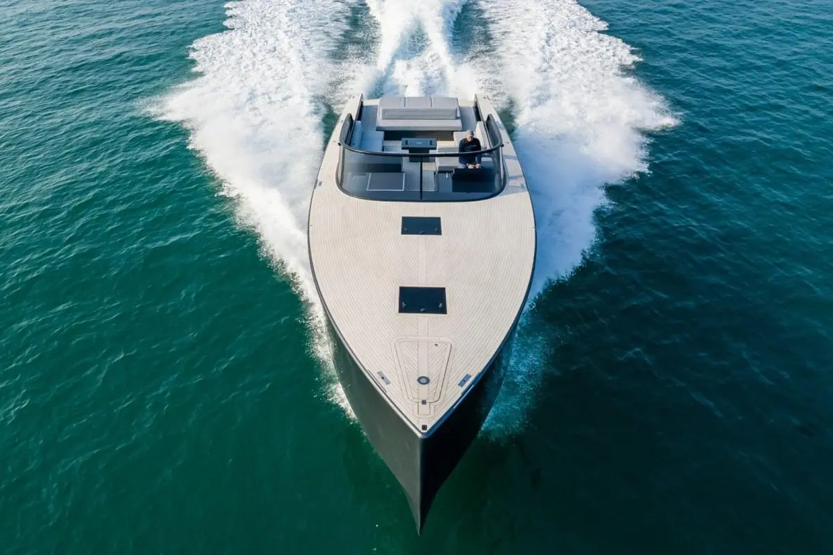 Vandutch 55, salon — Yacht Hire Marbella, Marbella. Vandutch 55 — 16m