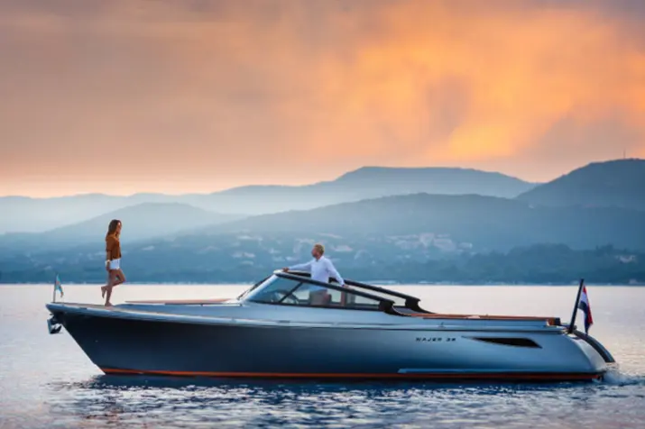 Wajer 38, exterior — Yacht Hire Marbella, Marbella. Wajer 38 — 11.3m