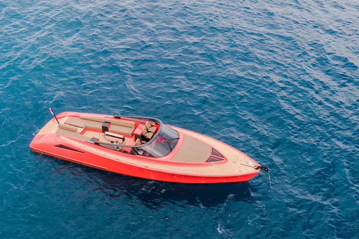 Wajer 55, master cabin — Yacht Hire Marbella, Marbella. Wajer 55 — 16m