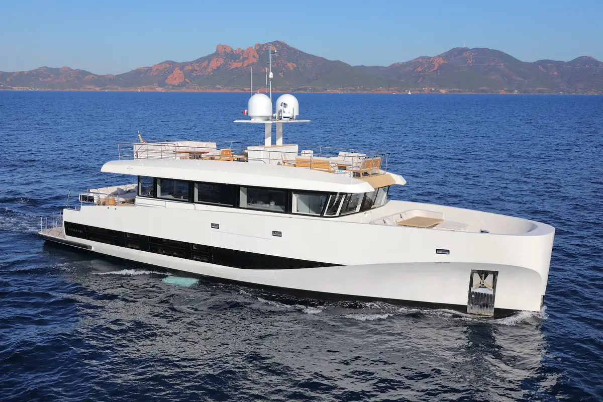 WallyAce 26, main deck — Yacht Hire Marbella, Marbella. WallyAce 26 — 26m