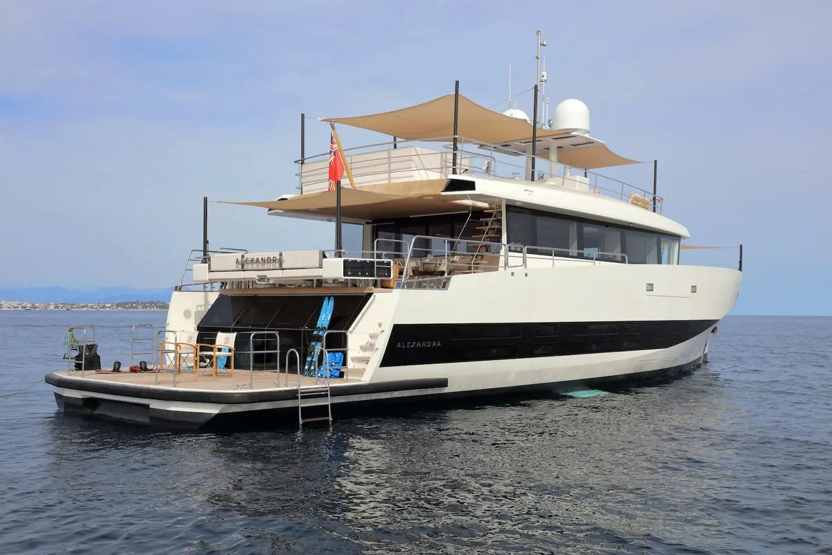 WallyAce 26, salon — Yacht Hire Marbella, Marbella. WallyAce 26 — 26m